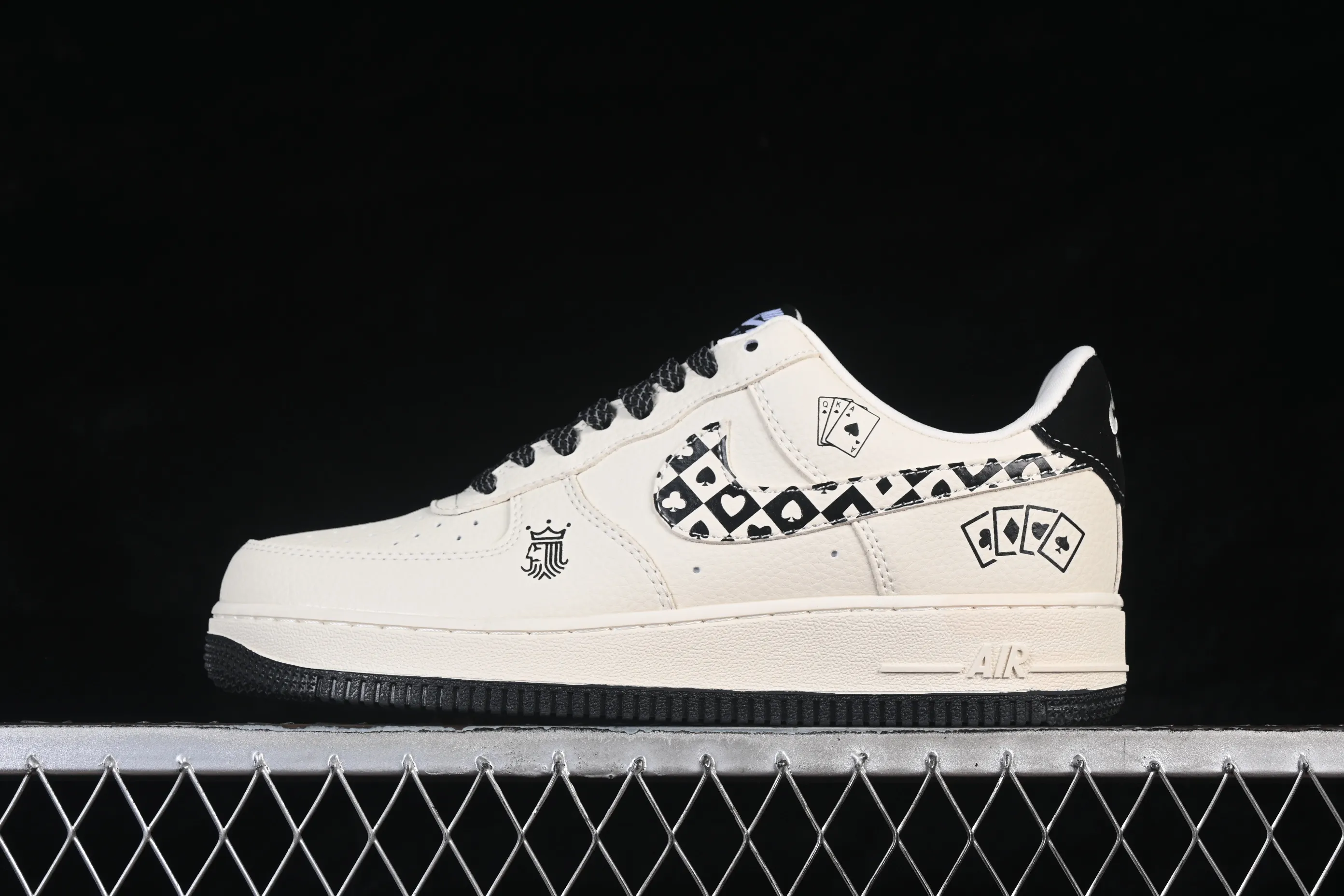 All categories Nk Air Force 1 Air Force series Nk Air Force 1 Low Air Force low-top Nike Air Force 1'07 Low Limited to the Year of the Horse, immediate success Air Force 1 low-top casual sneakers KJ1688-026